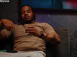 ebony slut deepthroats bbc squirts wet 🔥🍆💦