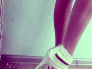 Julia red, can you take balls deep anal dap from 5 bbcs?