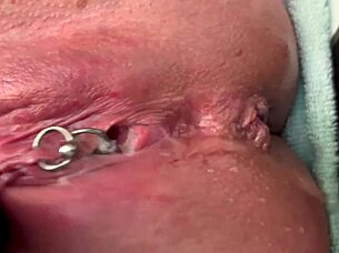 Wanna see my pierced clit throb while I rub in latex gloves then pee hard?