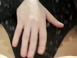 elza kom's sexy nylon feet and curves dominate your fetish 😍👠