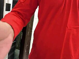 Pizza guy trades deepthroat blowjob for free pie with busty Indian lady