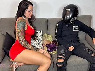 deliver special package to huge ass big clit brunette elisa sanches lesbian anal girl on girl dorm roommate