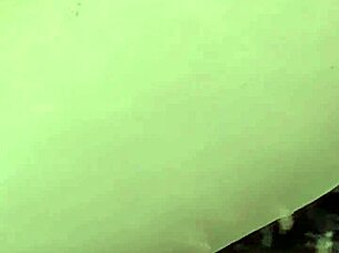 elza kom's sexy nylon feet and curves dominate your fetish 😍👠