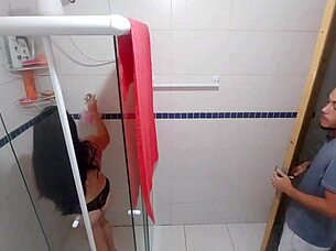 now i know what hubby's doin with that hot young thing