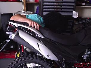 milf lolly dames jobs handyman james angel pussy