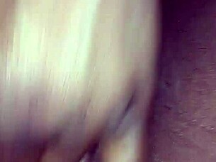 young ebony pussy drippin wet fer ya...