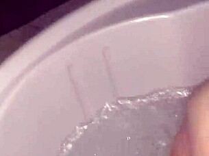 Rico Pete deepthroat blowjob cums in jacuzzi with latina