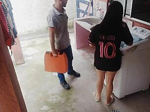 brazilian housewife pays repairman with big ass while hubby's away