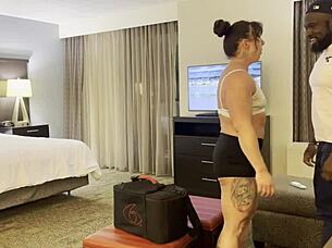 stacxxxs ecko belle muscular housewife rides interracial