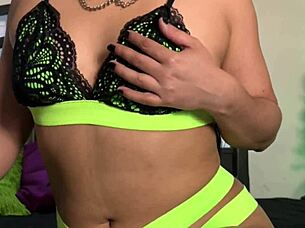 How many cm fit in your ass? Spanish joi anal challenge!