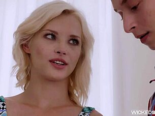 Zazie Skymm enjoys her steamy office encounter