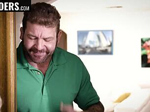 look at your cute pink pussy hole 😍👅 young blonde 3some ride