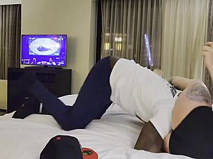 stacxxxs ecko belle muscular housewife rides interracial