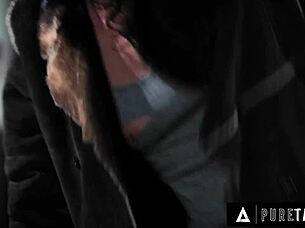 homeless voxxx tricks married stud into sloppy deepthroat blowbang