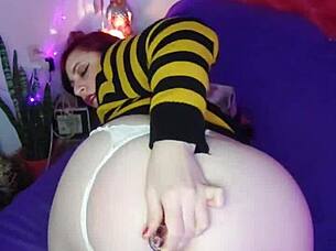 sent nude now she's wildly horny