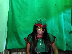 cochina duende navidad hembra caliente espera macho sucio inserte pene vagina latina 🔥🎄😈