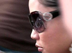 Saturdays Ignite With Jesse Capelli And Georgia Jones' Hot Shaved Lesbian Pussy Play