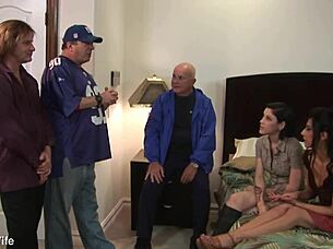 Lesbian Wives Cadence Lou Hunt Sperm Donor Threesome!