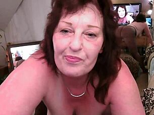 dawnskye models pantyhose flaunting thick curvy body