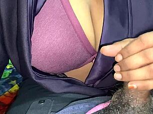Desi Indian babe squirted on after exotic fingering fuck?