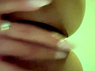 beautiful latina solo masturbates her juicy vagina with dildo