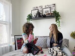 Jenna Foxx's Big Tits and Wet Pussy Licked Wild!