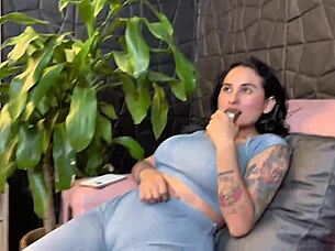 petite colombian student deepthroats massive cock anal pounding pov