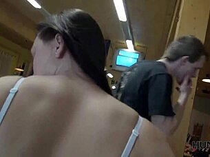 Hunt4k: Stranger offers cash for wild bar sex with petite wife 🔥💰