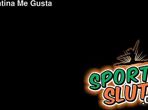 lycra shorts hug teen's puffy cameltoe ass at gym!