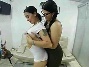 Real lesbians scissoring passionately in homemade heat