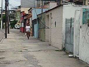 flashing happily awaits lover's visit later