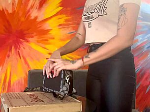 hot muscular latina bodybuilder fucks pizza delivery guy's cock interracial style