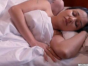 woke up to huge cock between legs so excited!