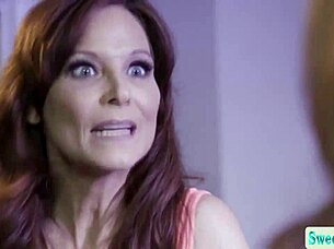 Petite Lesbian Friends Lick Pussies in Hot Threesome