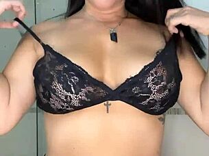 Hey check this horny argentinian milf shaking her big oiled ass xoxo