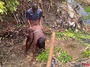 Wanna fuck this babe outdoors by the river yard?