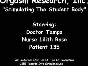 Nurse toys patient pussy to squirting orgasm in fetish clinic exam