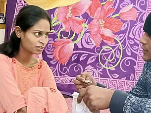 SPICY DESI BHABHI SEDUCES WITH PASSIONATE DOUBLE PENETRATION AND ASS WORSHIP