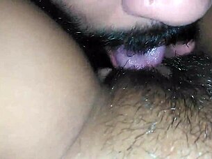 gozando na boca dele com orgasmos intensos e lambidas molhadas