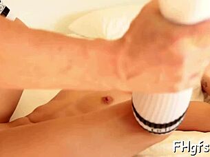 i... i luv gettin drilled by that huge cock holly