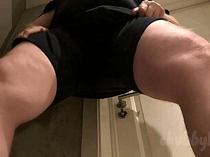 Chubby Gym Slut Pees And Cums On Sink