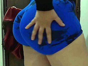 my friend's mom's sexy huge ass shakes in leggings ready to relax