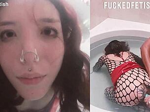 skinny submissive bathtub slut gets wet pussy toy-fucked underwater