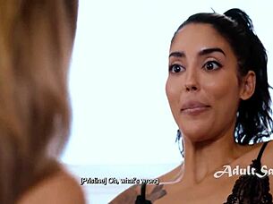 VANESSA SKY AND PRISTINE EDGE Scissor Lick Squirt In Wet Lesbian Pussy Play!