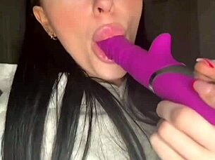 ever wonder how slutty this british girlfriend squirts on cam?