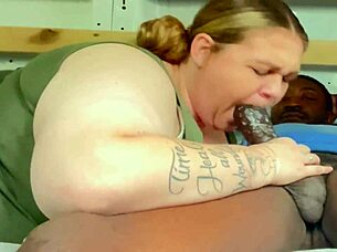 caught her smoking in the u-haul blew black cock