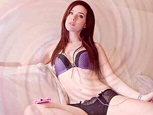mistress lisa freezes me in erotic hypnosis trance