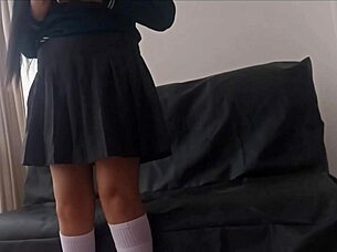 homemade schoolgirl tempts with skirt ass ride