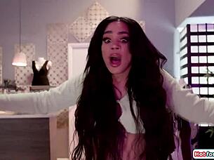 wanna watch ts erica cherry lick eva maxim's pussy?