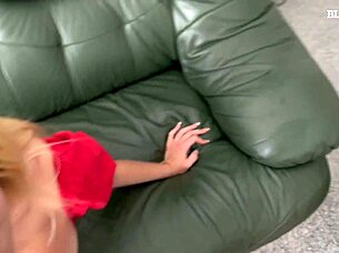 cuck couple threesome with huge friend cock 😏🍆👫